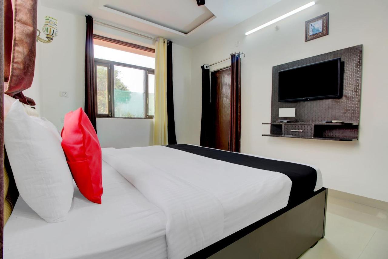 Elegance Resort Mathura Exterior photo