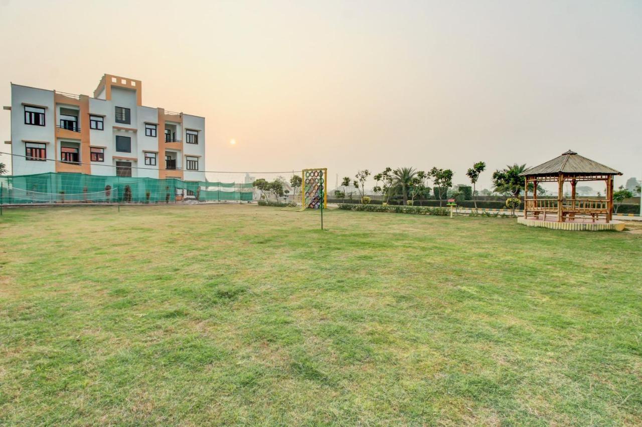 Elegance Resort Mathura Exterior photo